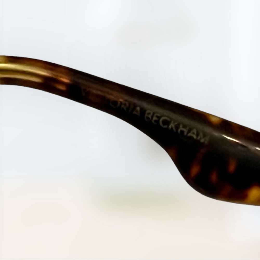 Victoria Beckham Double Bridge V-Line Navigator In Gold-Tortoise- 59mm $325 New - Picture 9 of 14